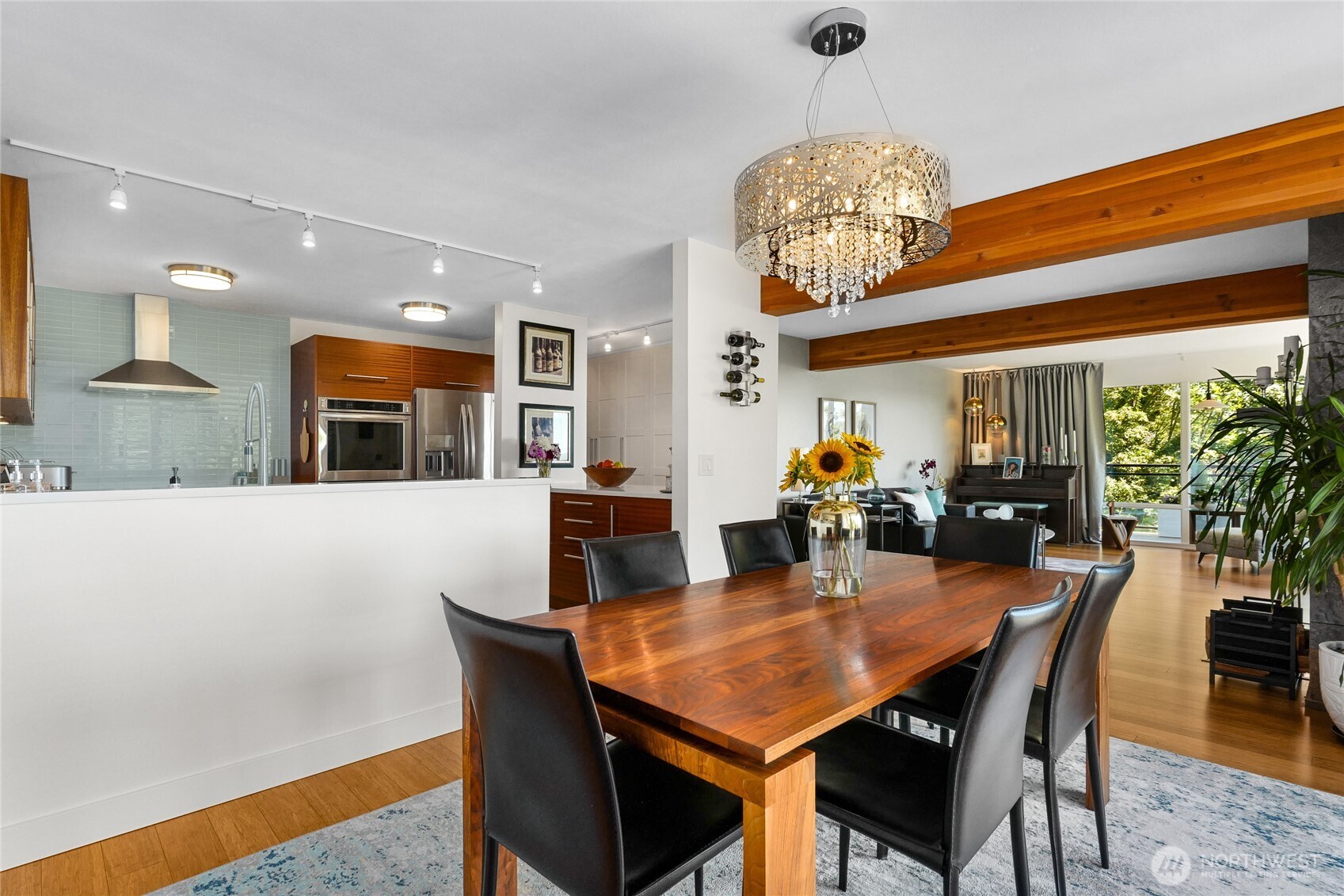 2321 W Plymouth Street Unit: 21
