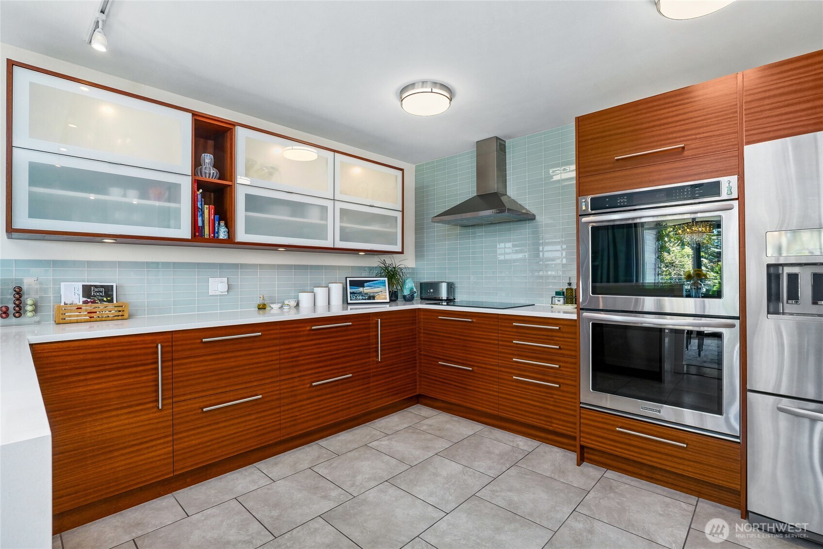 2321 W Plymouth Street Unit: 21