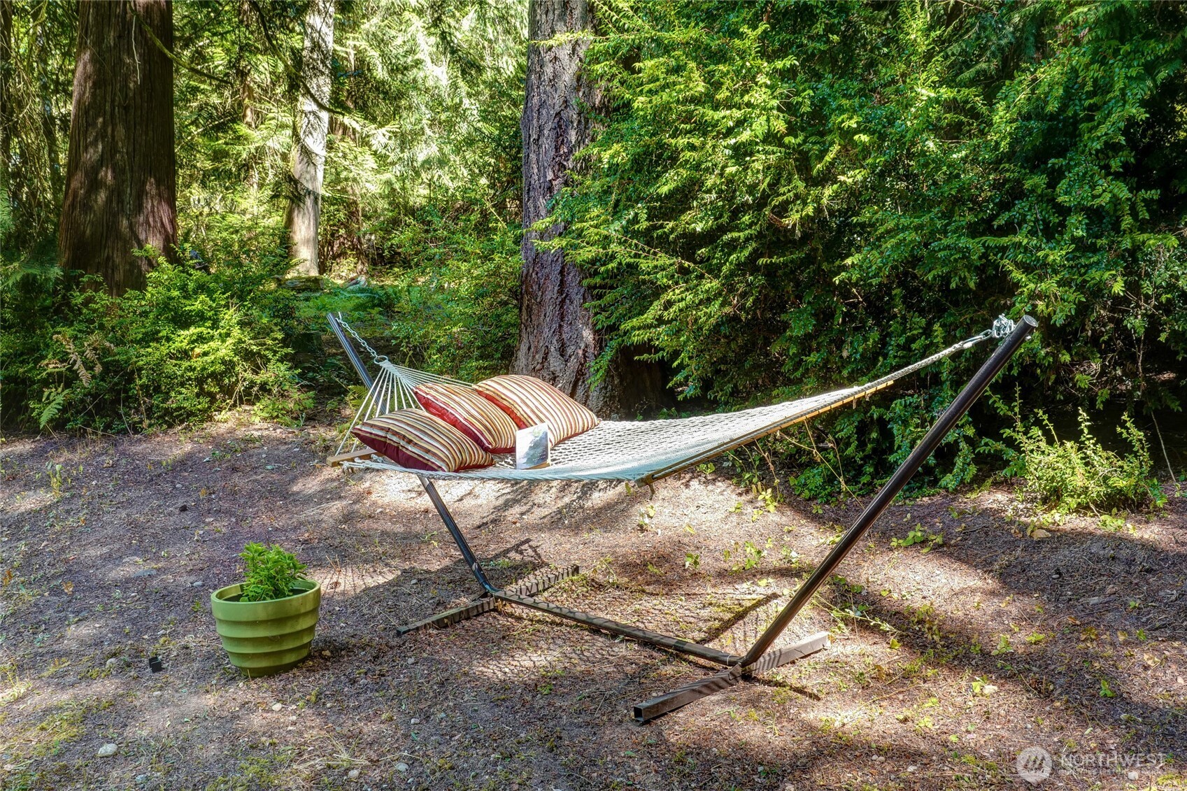 1124 E Sunset Hill Road