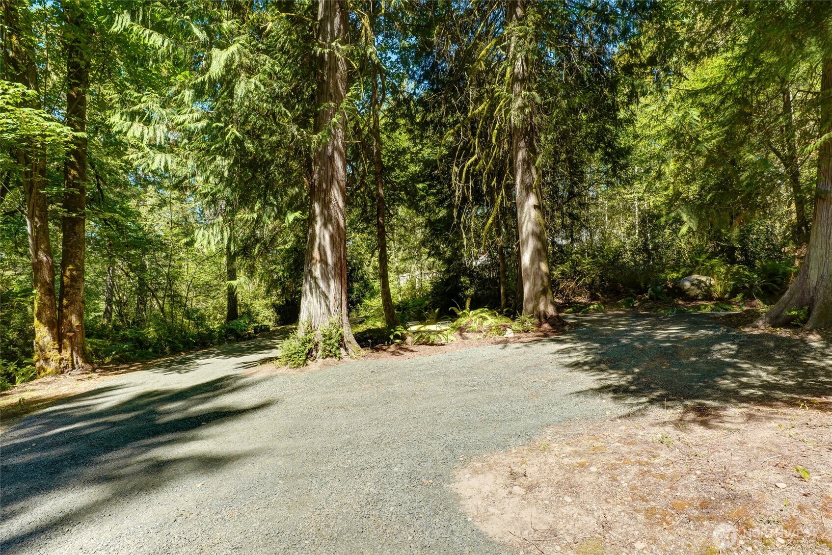 1124 E Sunset Hill Road