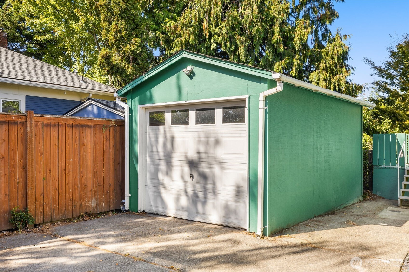 4208 S Genesee Street