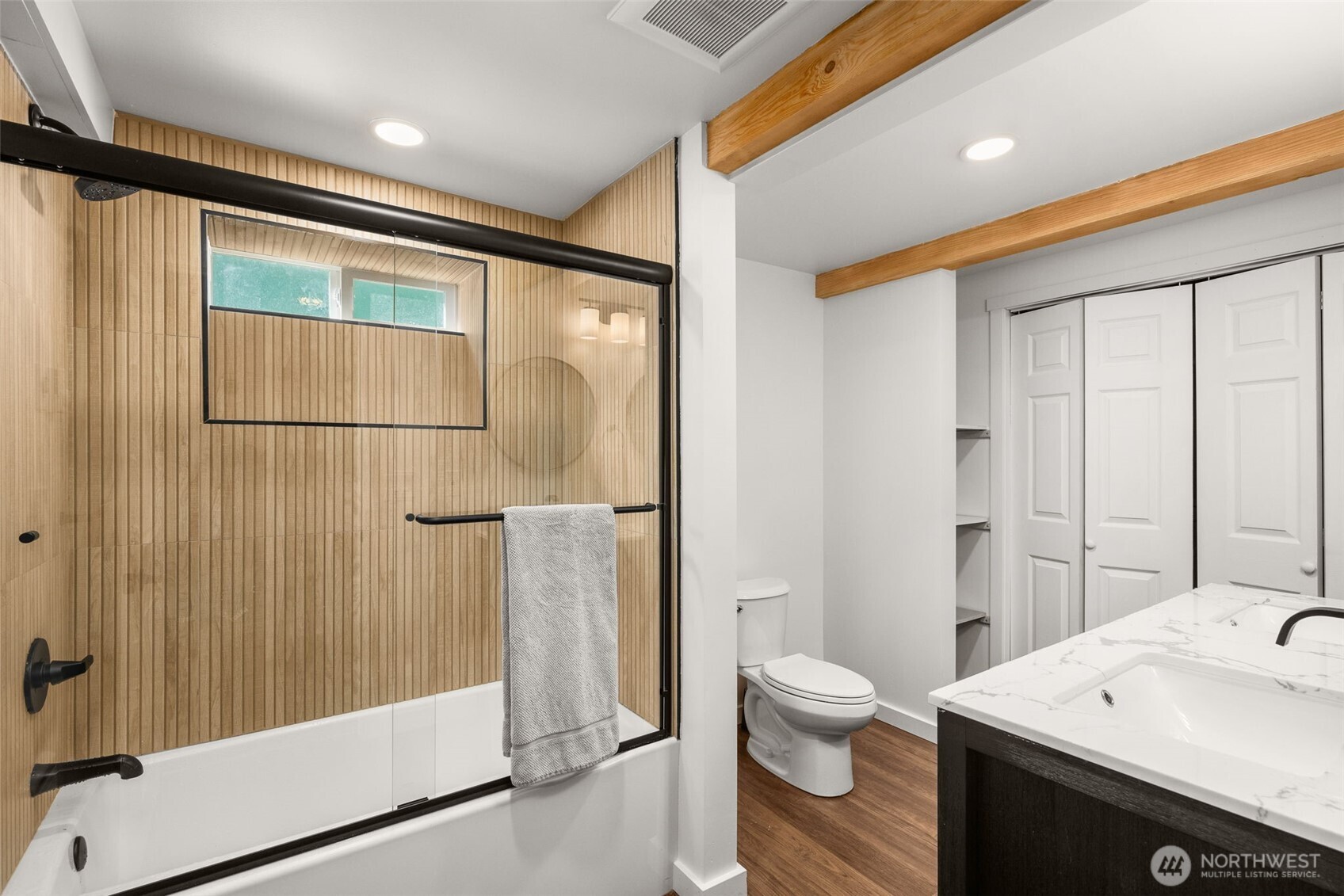 4208 S Genesee Street