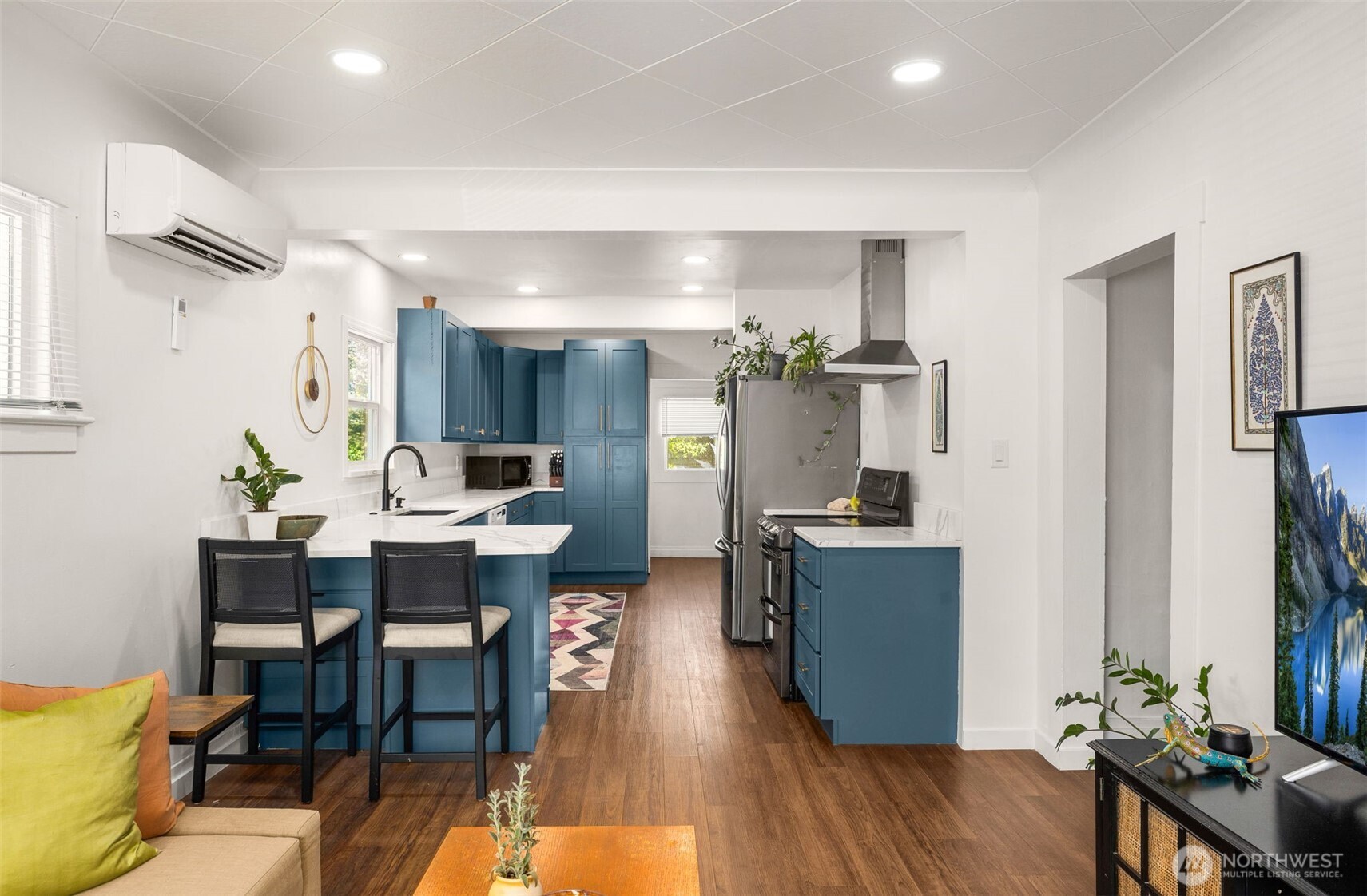 4208 S Genesee Street