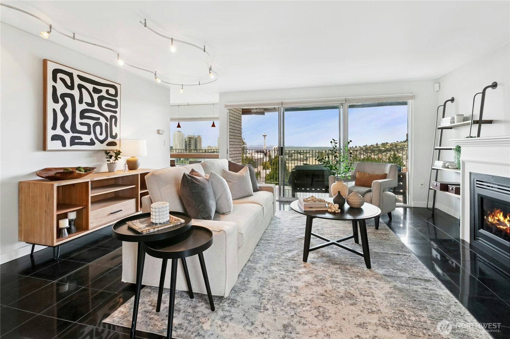 525 BELMONT Avenue E Unit: 4F