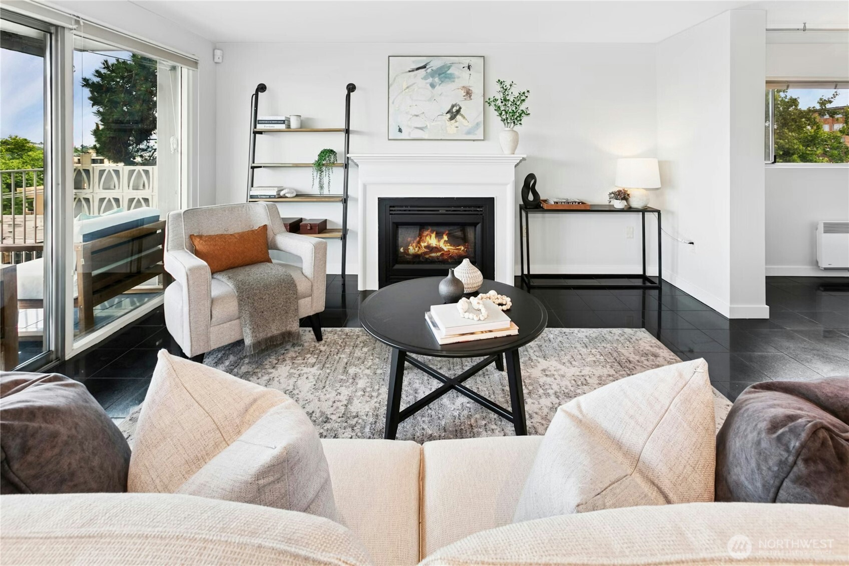 525 BELMONT Avenue E Unit: 4F