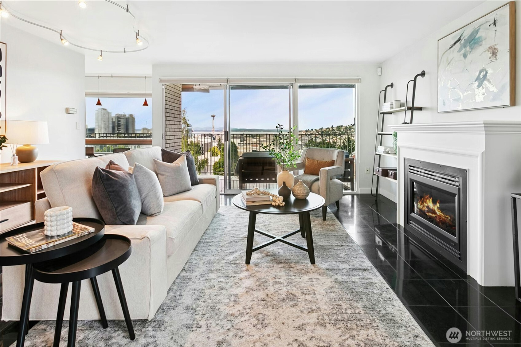 525 BELMONT Avenue E Unit: 4F