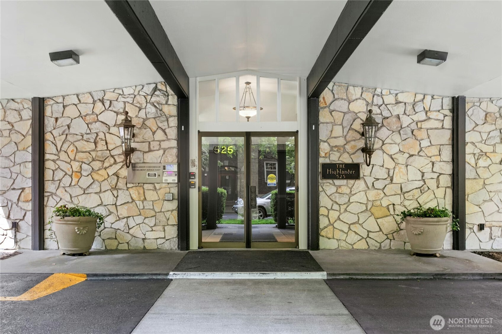 525 BELMONT Avenue E Unit: 4F