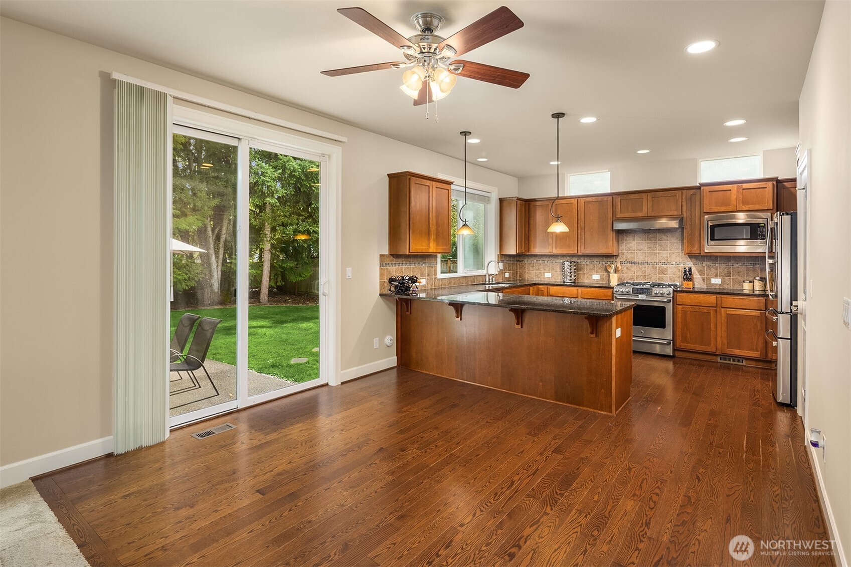 122 Ilwaco Place SE