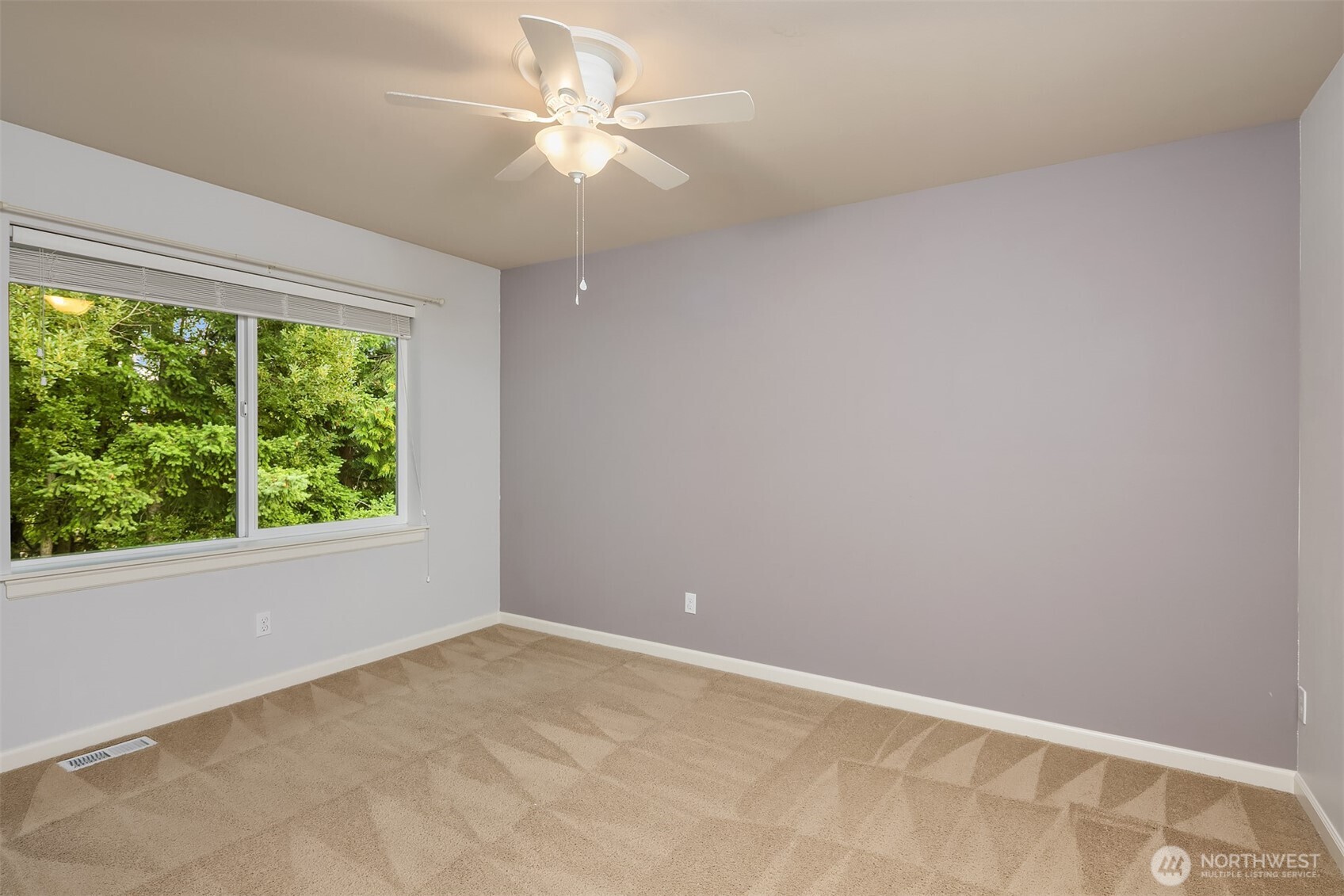122 Ilwaco Place SE