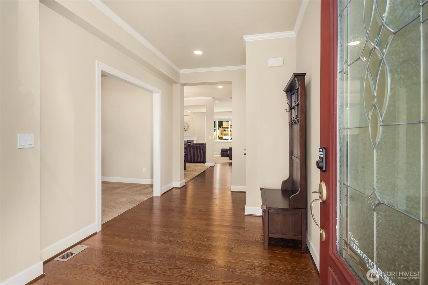 122 Ilwaco Place SE