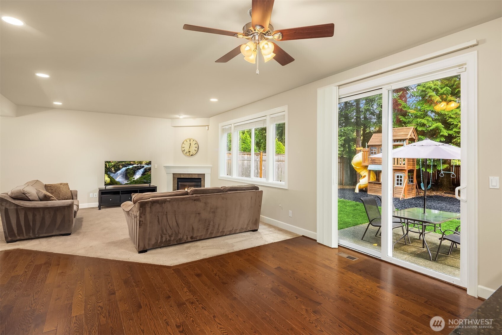 122 Ilwaco Place SE