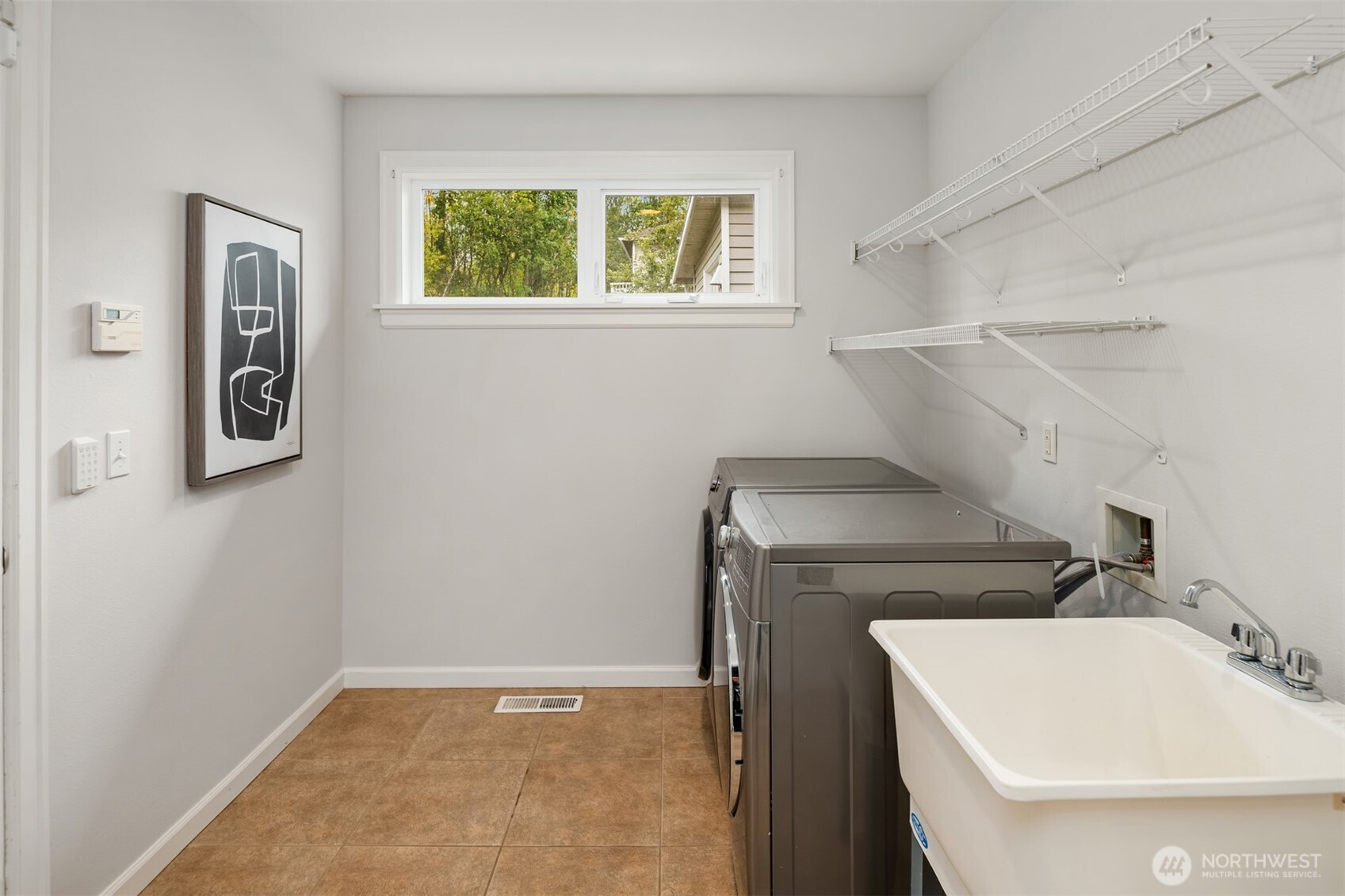 1812 7th Street W