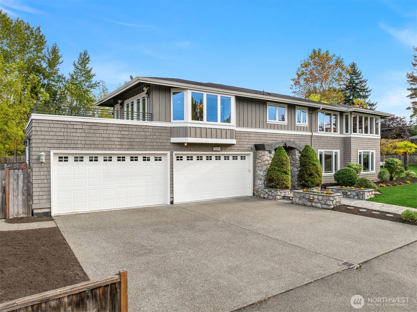 1812 7th Street W