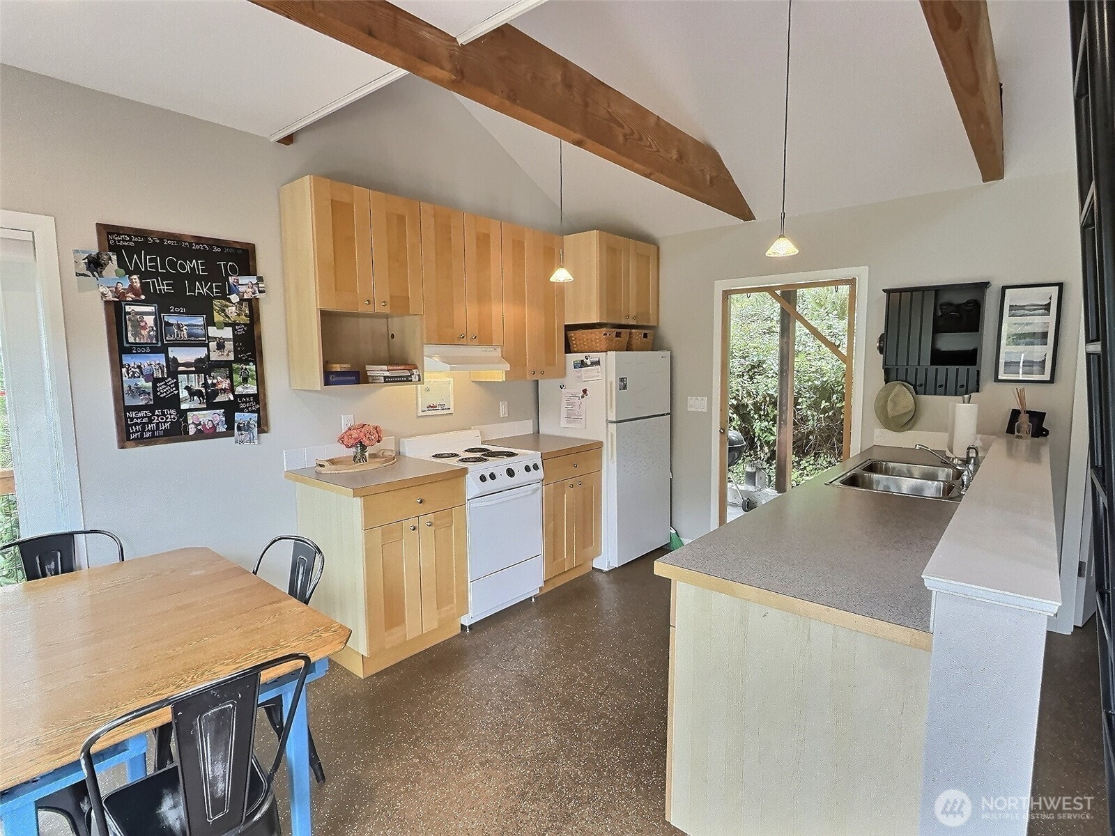 1016 Lake Roesiger Road