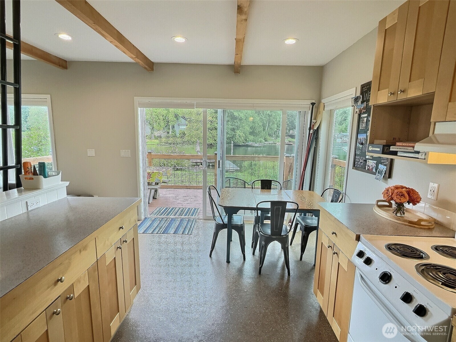1016 Lake Roesiger Road