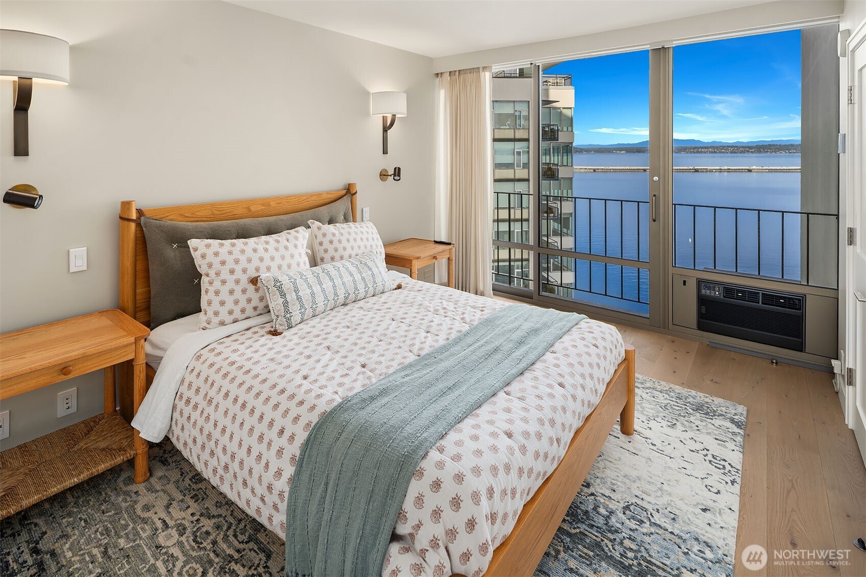 1620 43rd Avenue E Unit: 15A-B