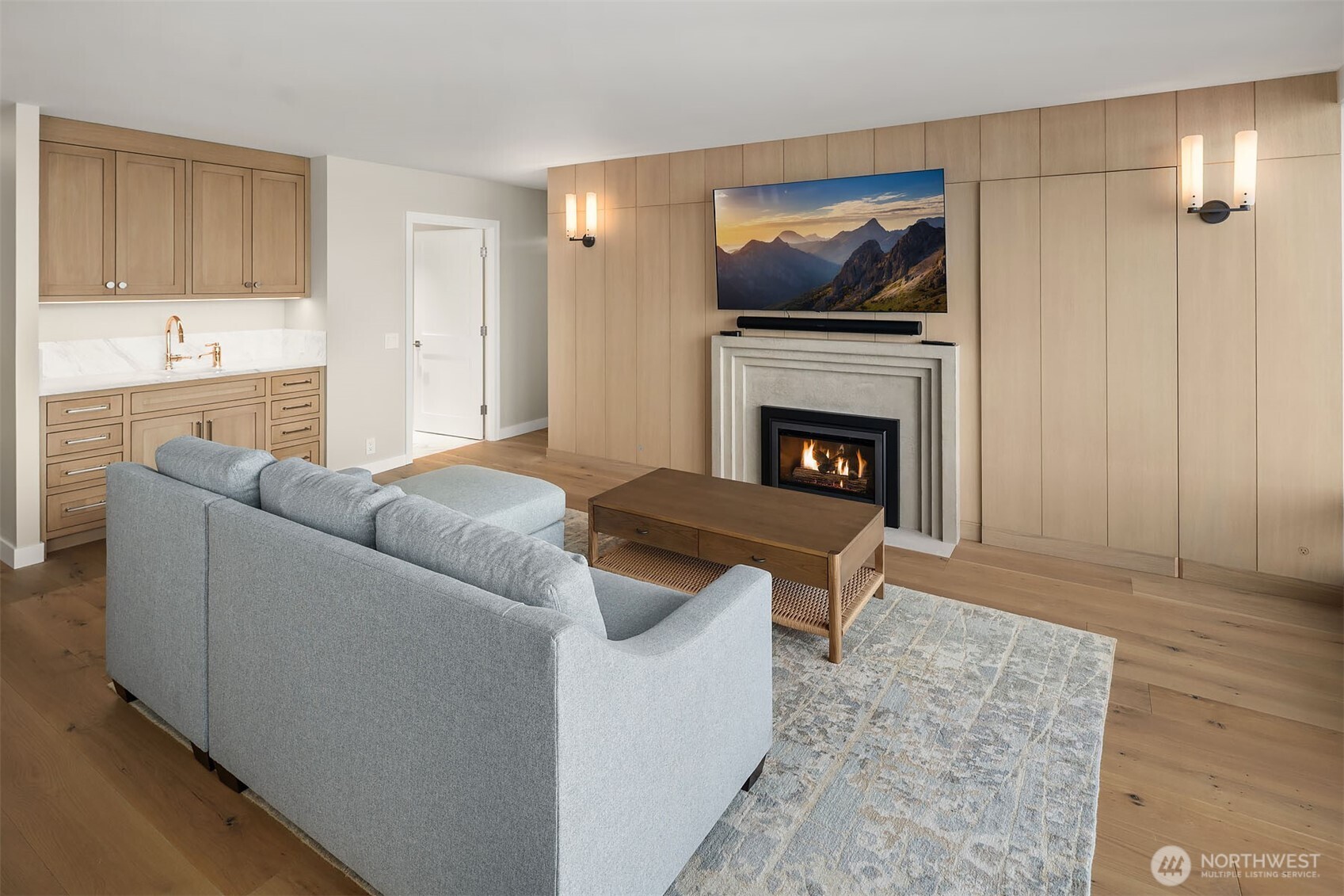 1620 43rd Avenue E Unit: 15A-B