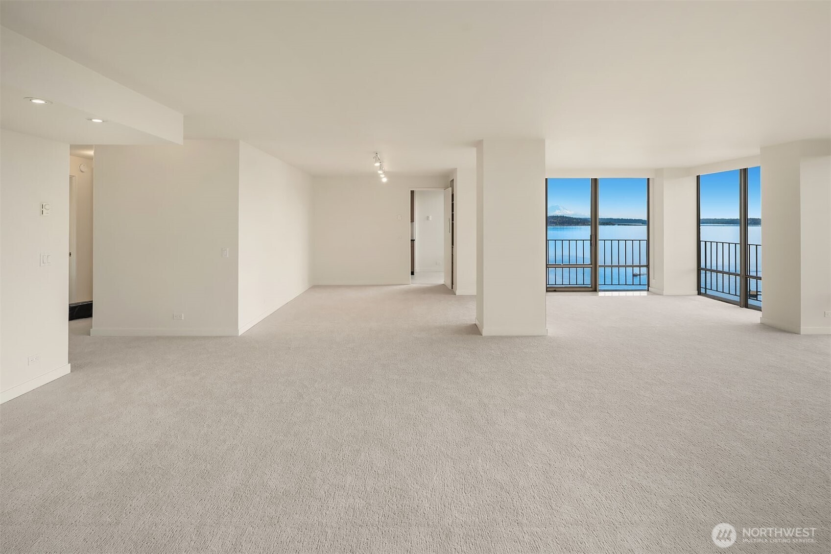 1620 43rd Avenue E Unit: 13C