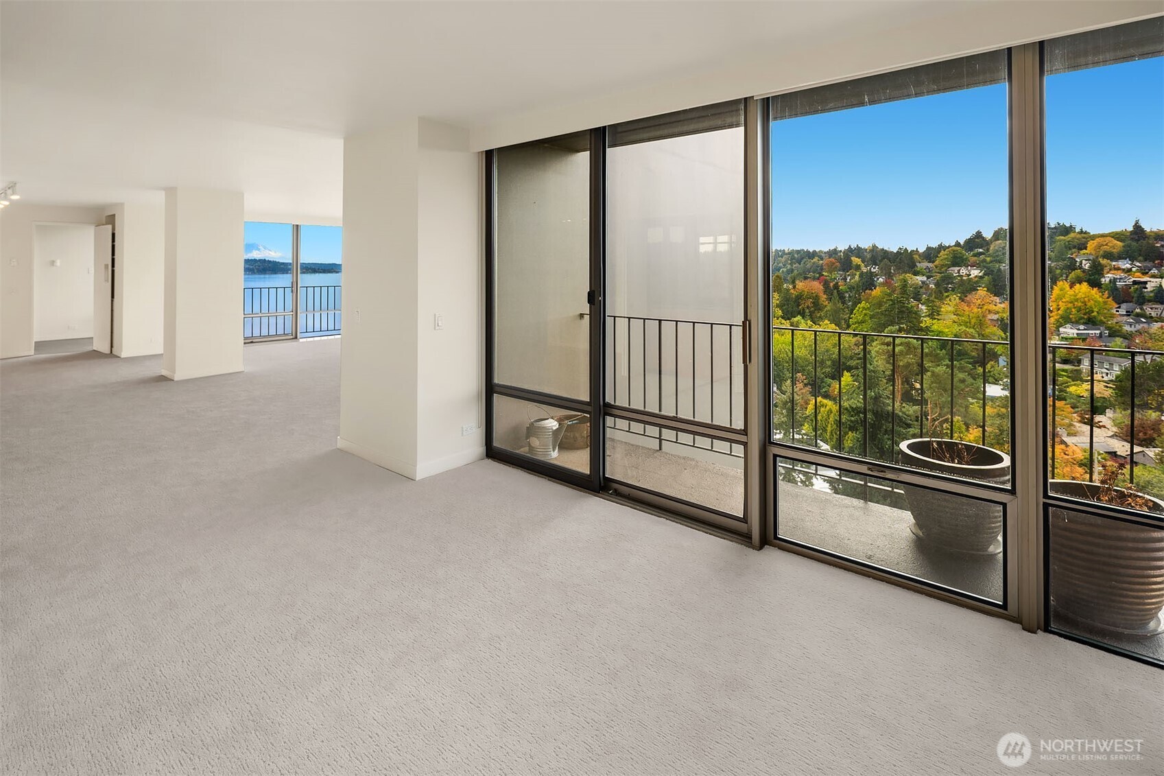 1620 43rd Avenue E Unit: 13C