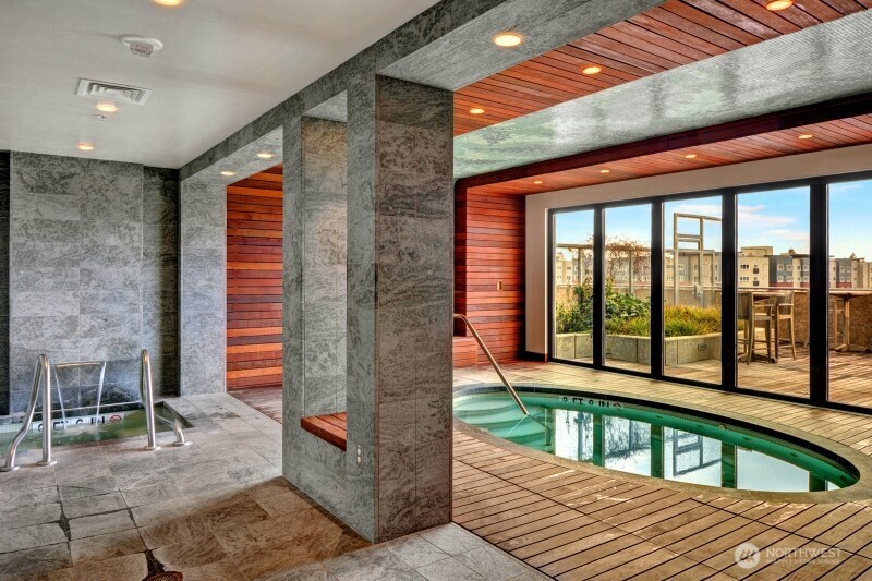 500 106 Avenue NE Unit: 2211