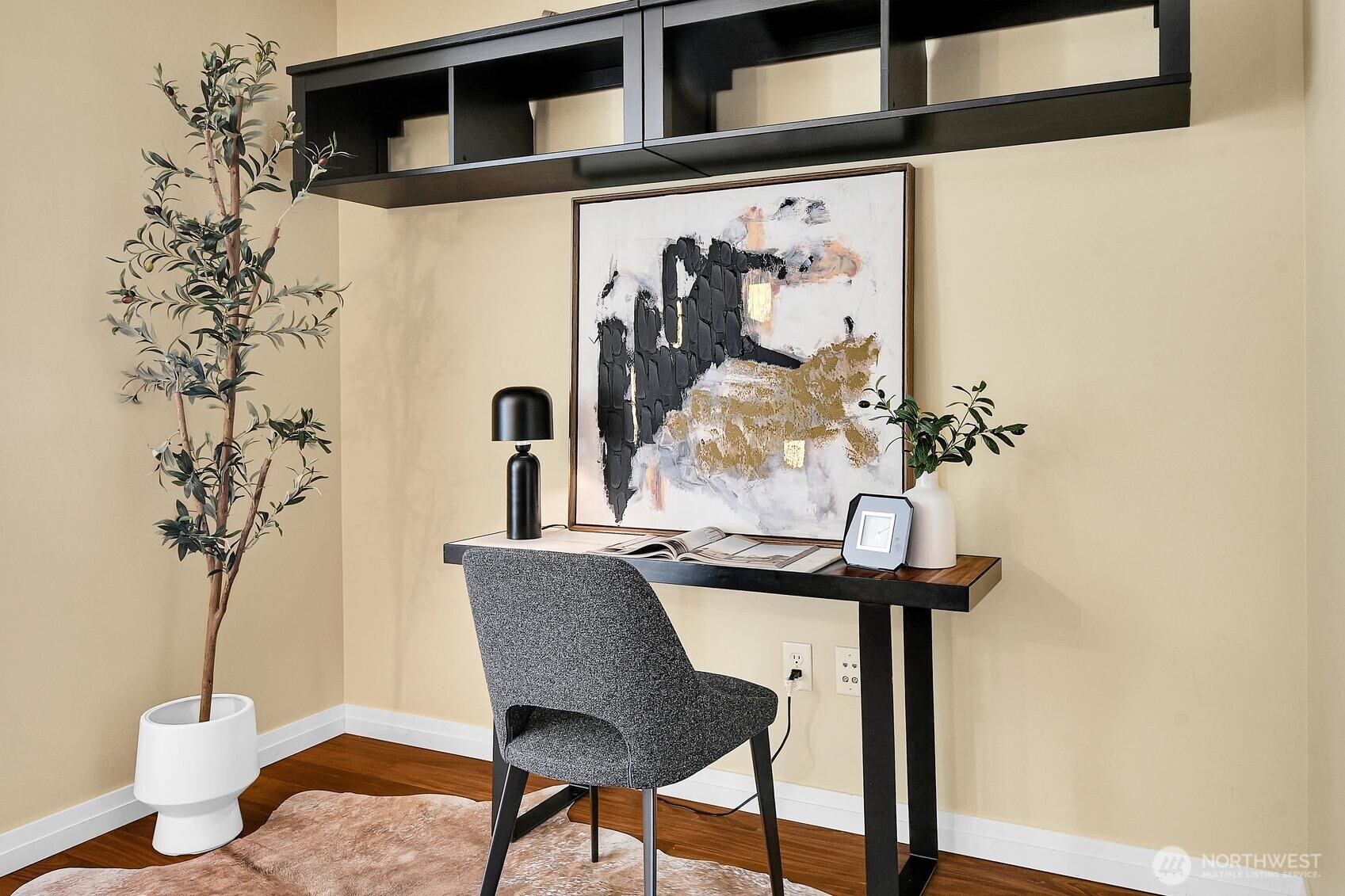 500 106 Avenue NE Unit: 2211