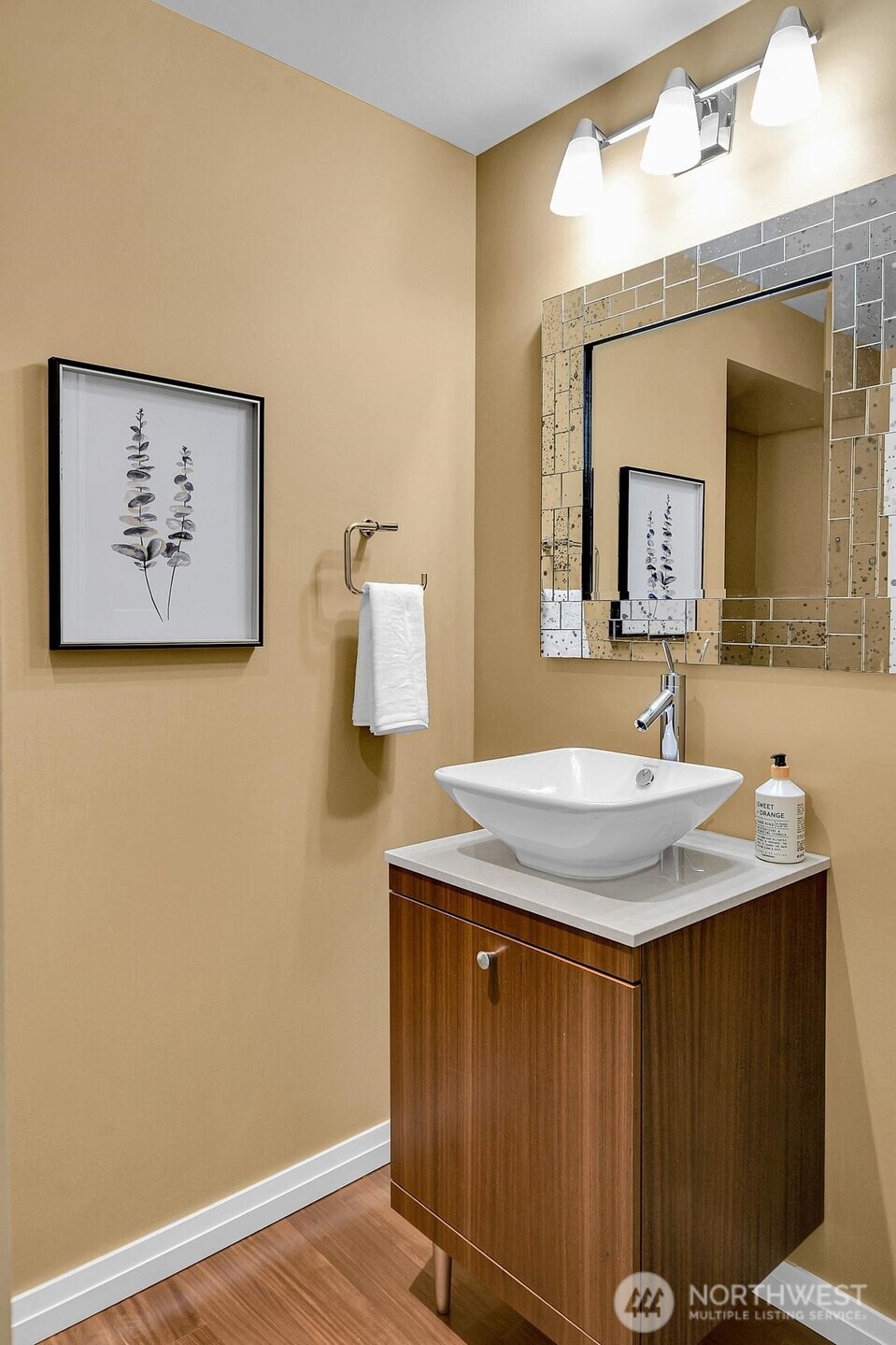 500 106 Avenue NE Unit: 2211