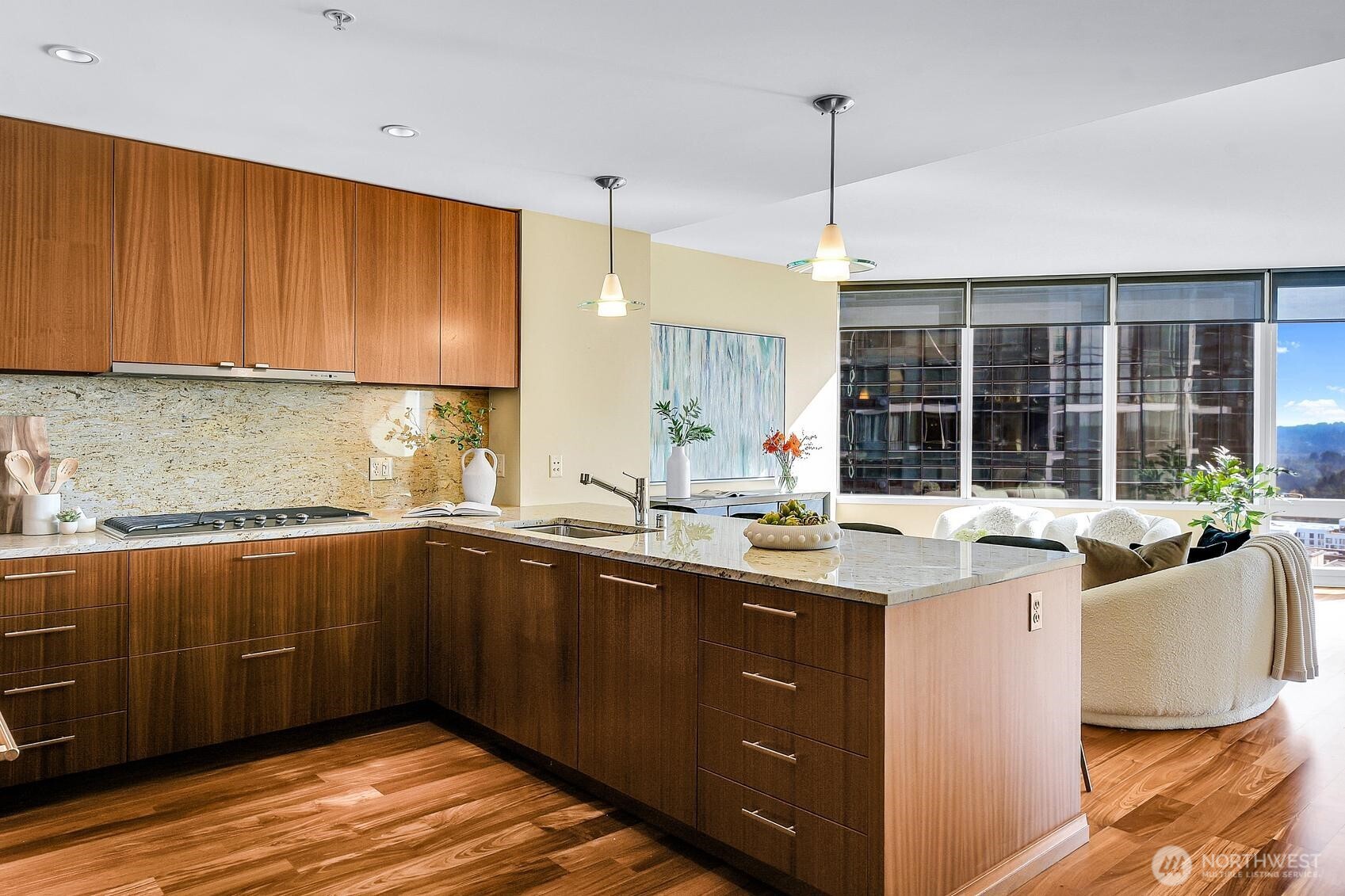 500 106 Avenue NE Unit: 2211