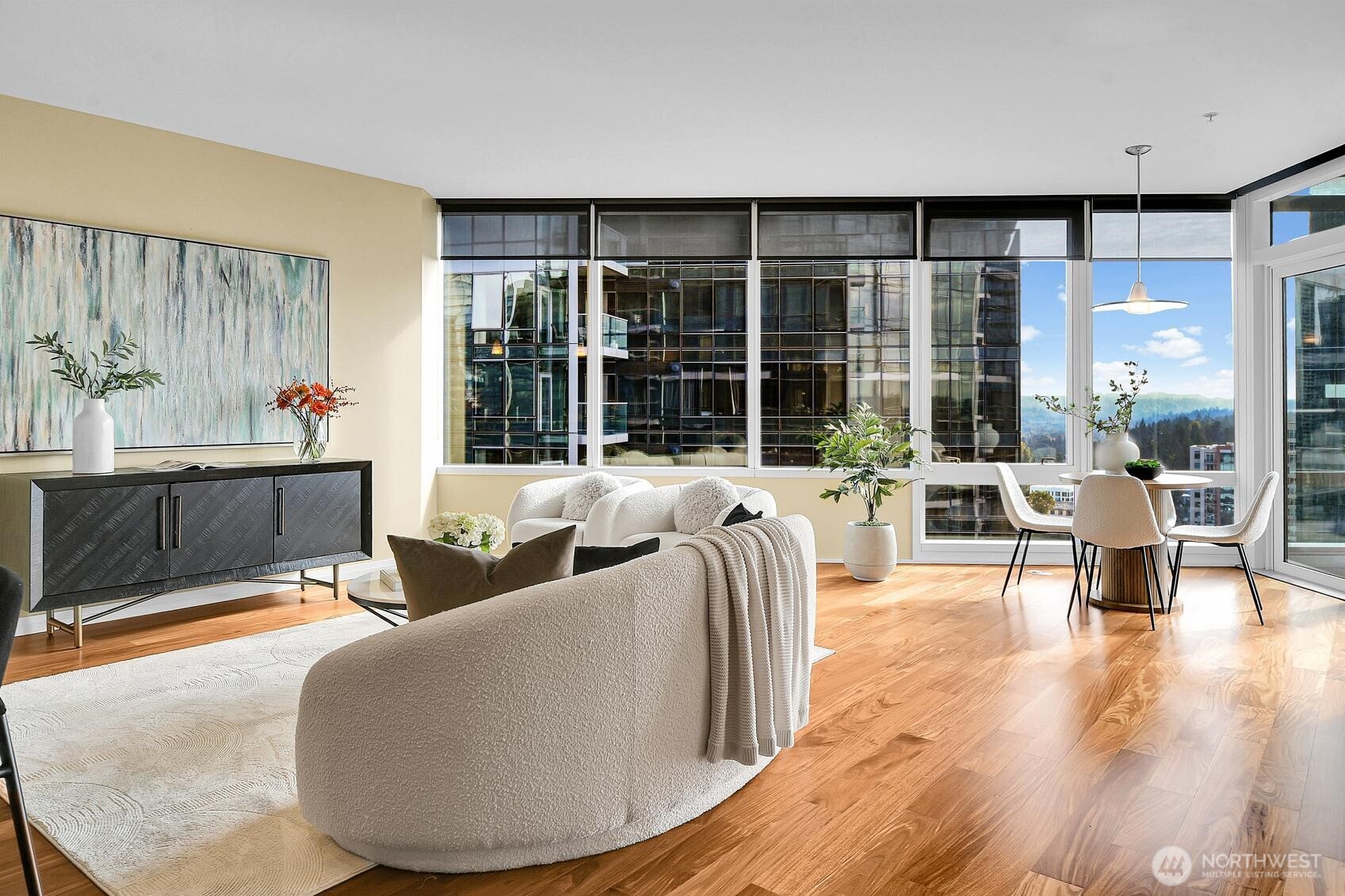 500 106 Avenue NE Unit: 2211