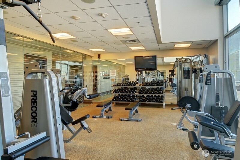 500 106 Avenue NE Unit: 2211