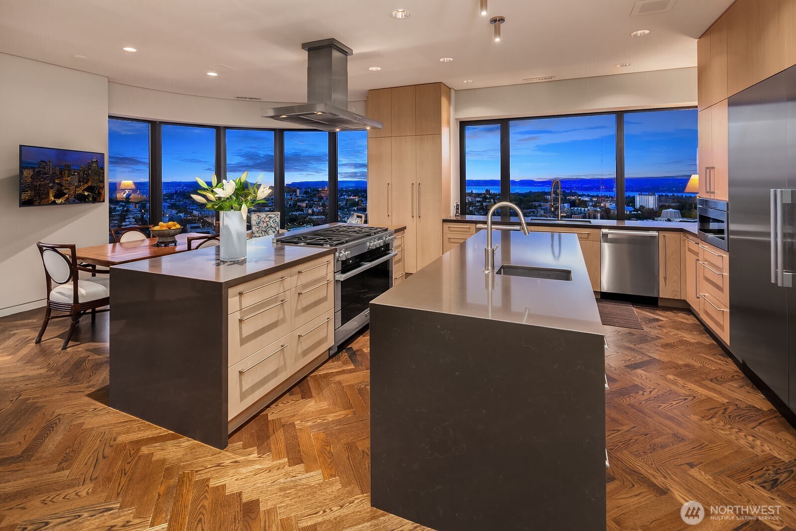 1301 Spring Street Unit: PH32