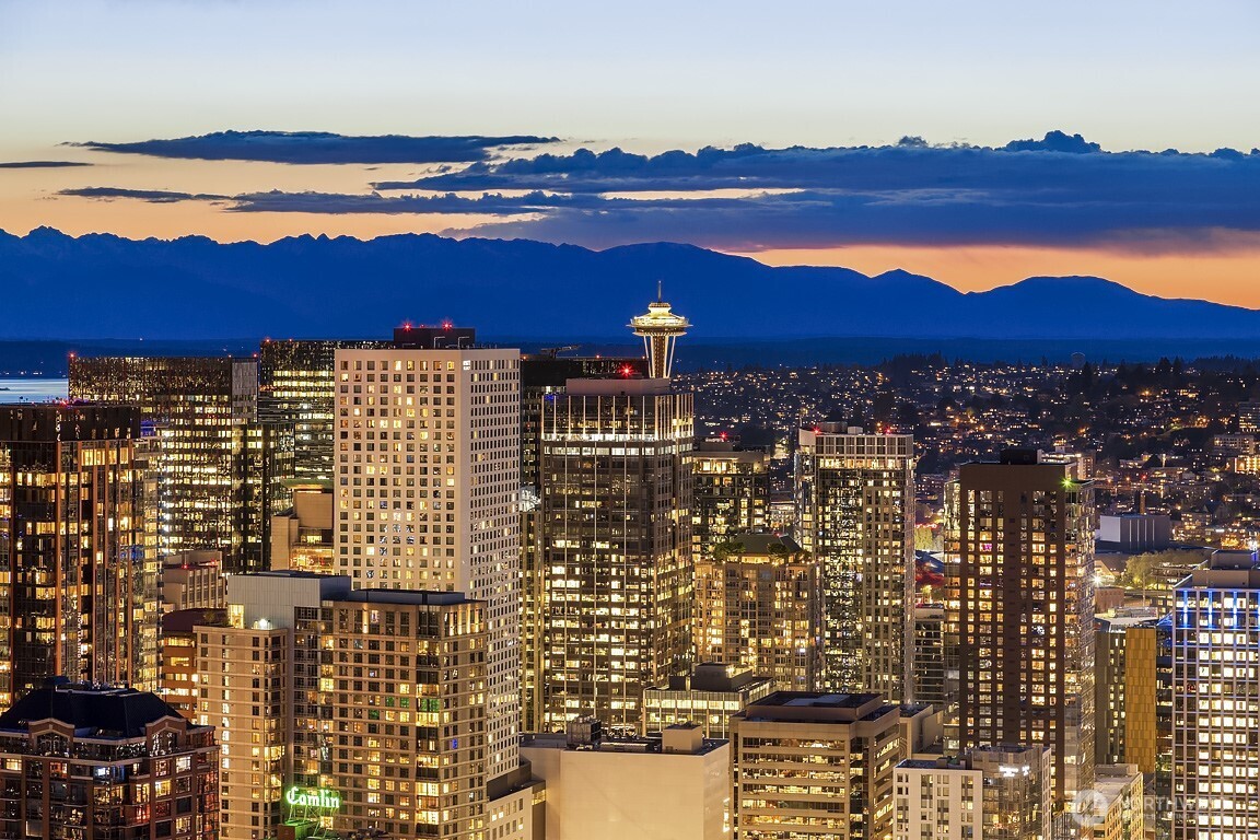 1301 Spring Street Unit: PH32