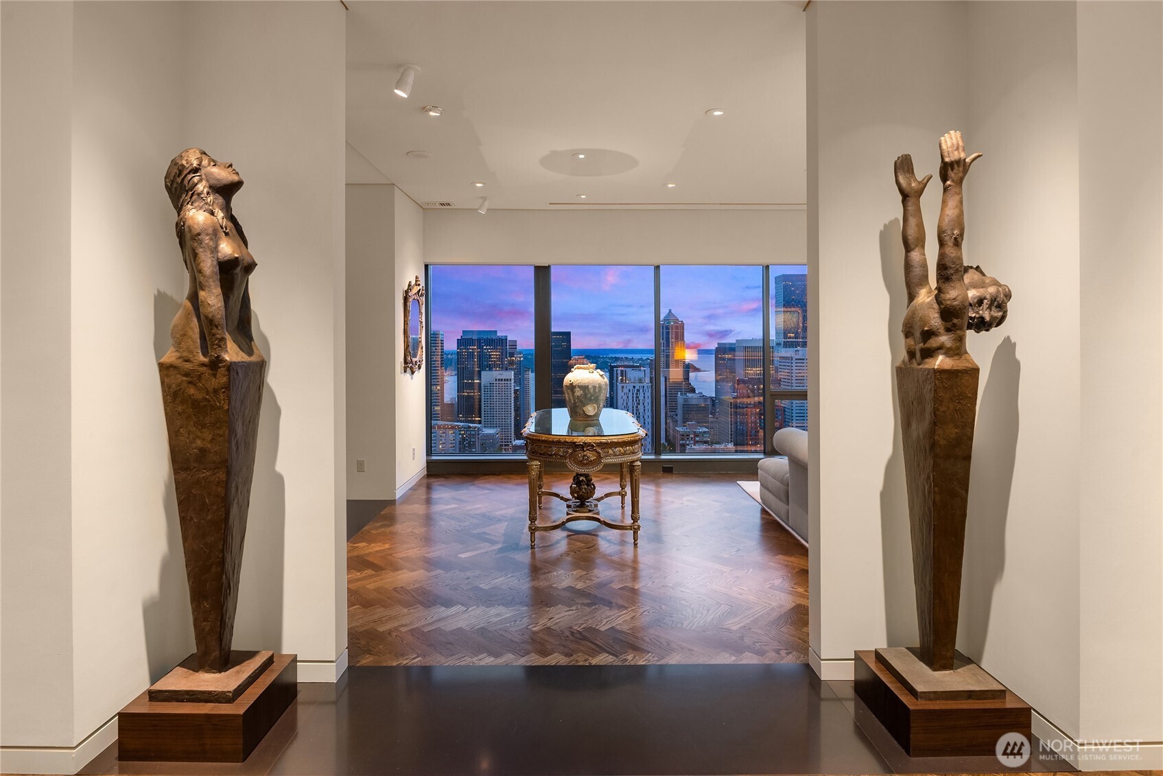 1301 Spring Street Unit: PH32