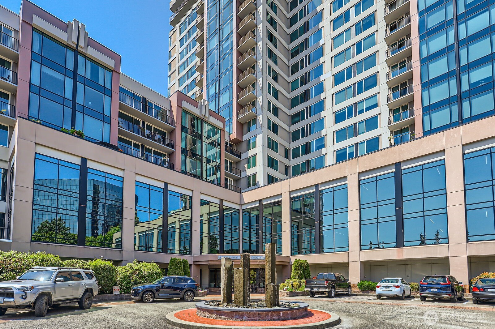 177 107th Avenue NE Unit: 703