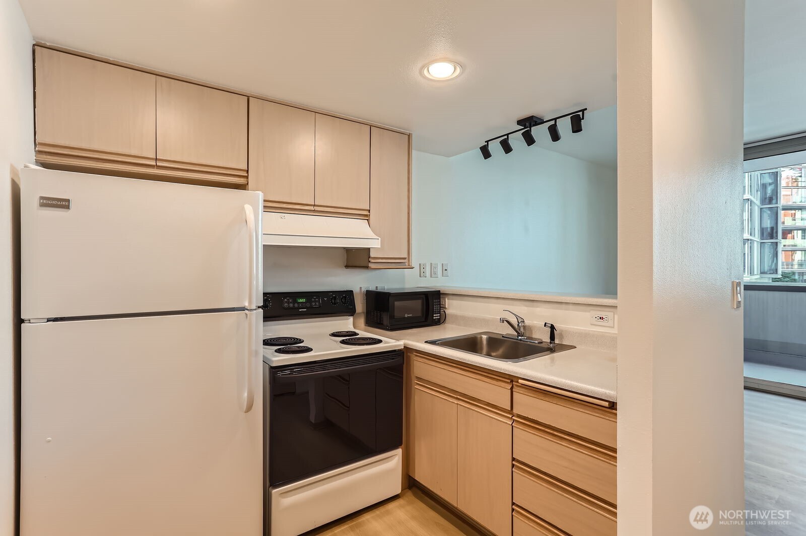 177 107th Avenue NE Unit: 703