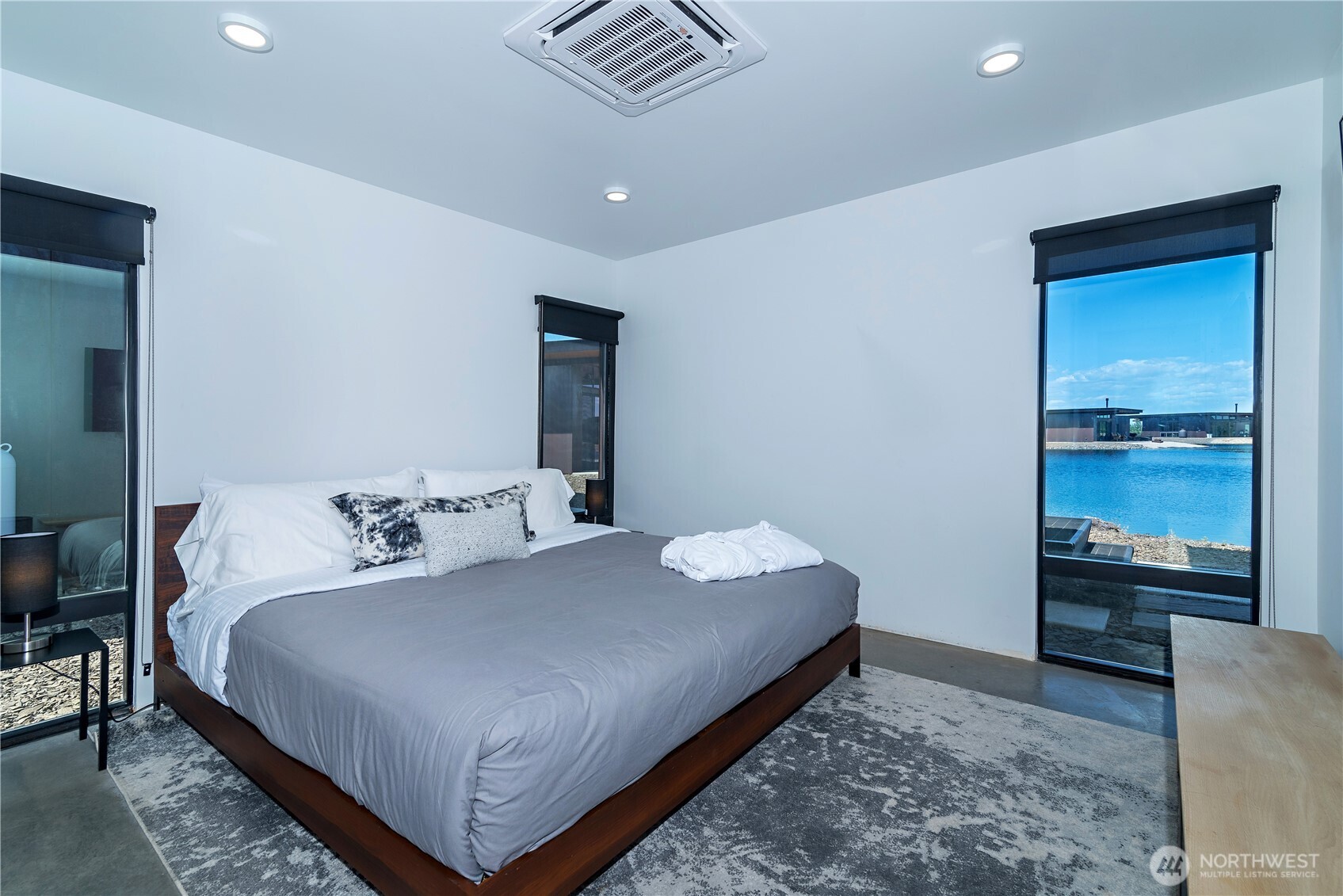 23592 Gorge View Loop NW