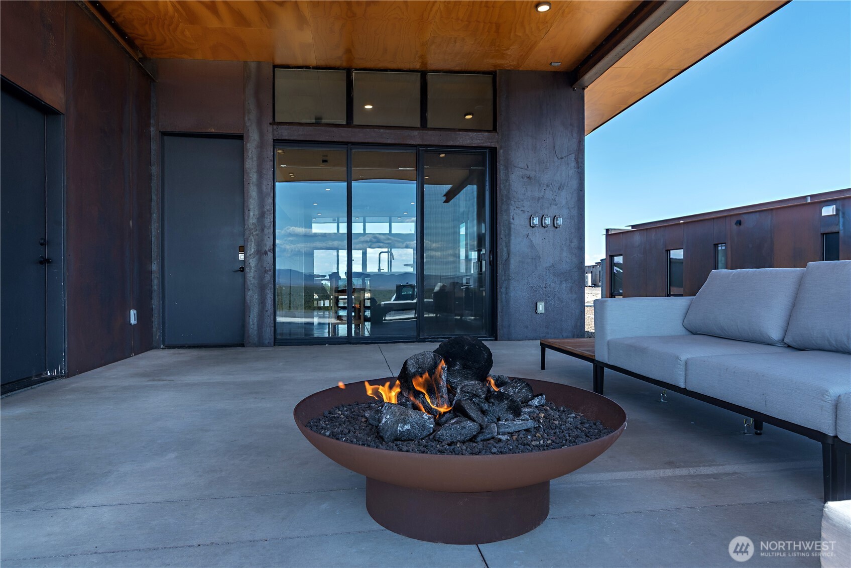 23592 Gorge View Loop NW