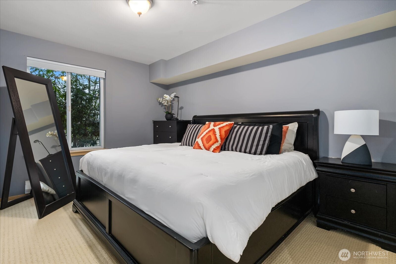5589 Lakemont Boulevard SE Unit: 1702