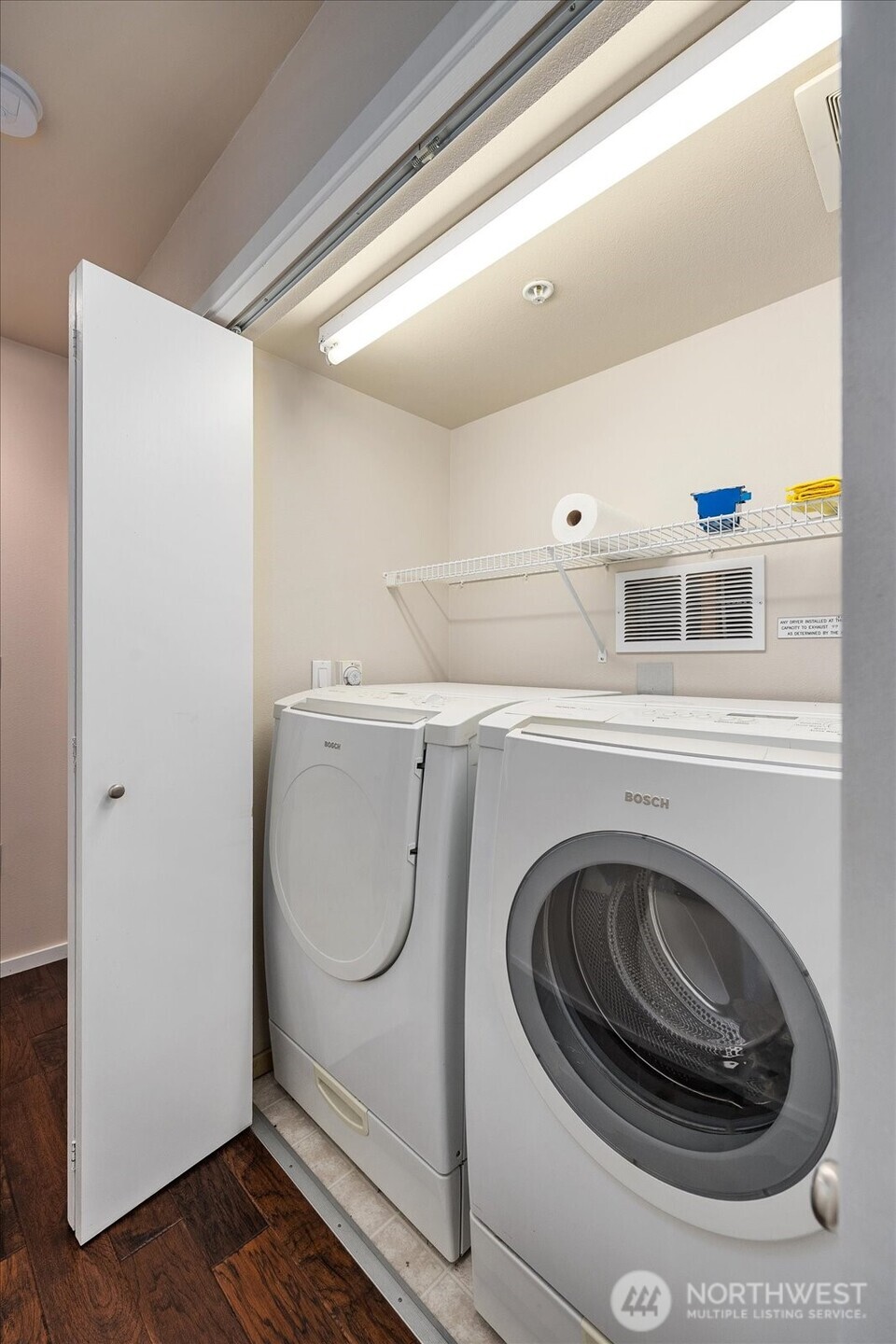 5589 Lakemont Boulevard SE Unit: 1702