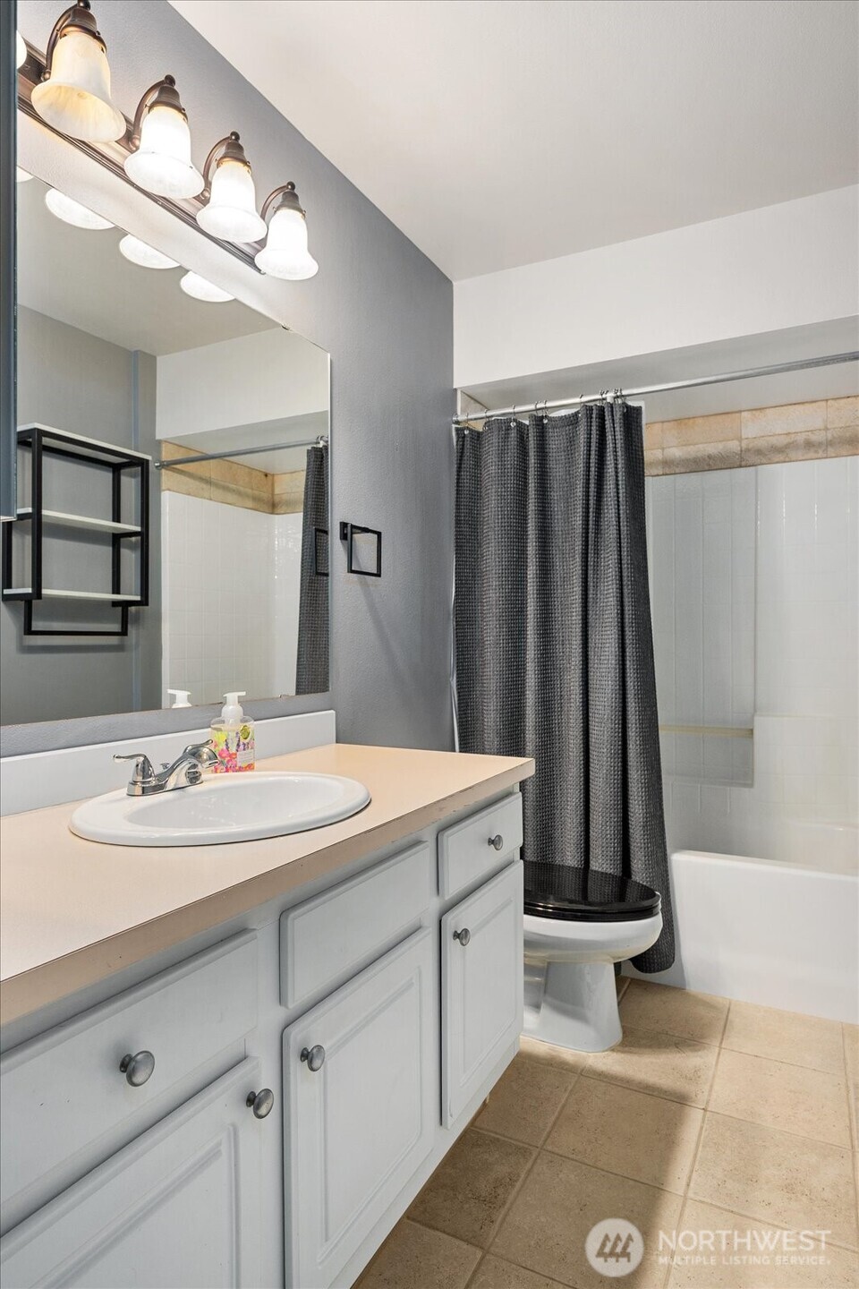 5589 Lakemont Boulevard SE Unit: 1702