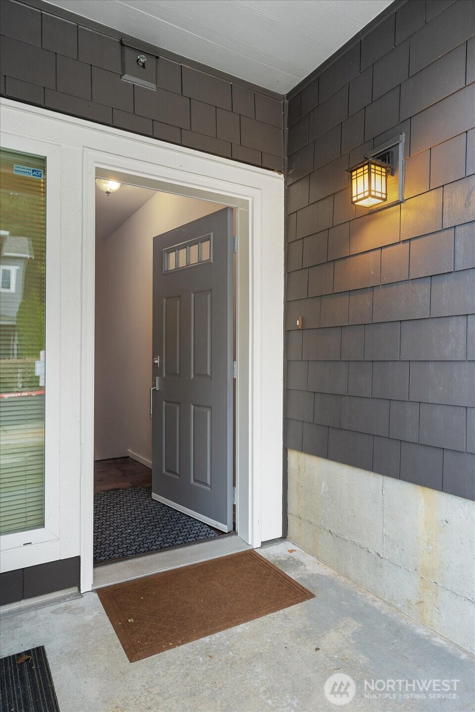 5589 Lakemont Boulevard SE Unit: 1702