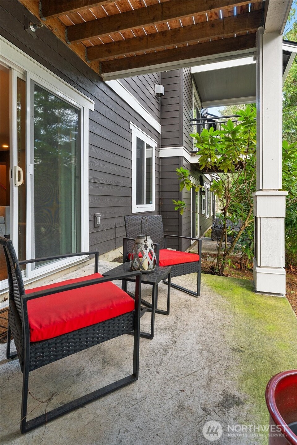 5589 Lakemont Boulevard SE Unit: 1702