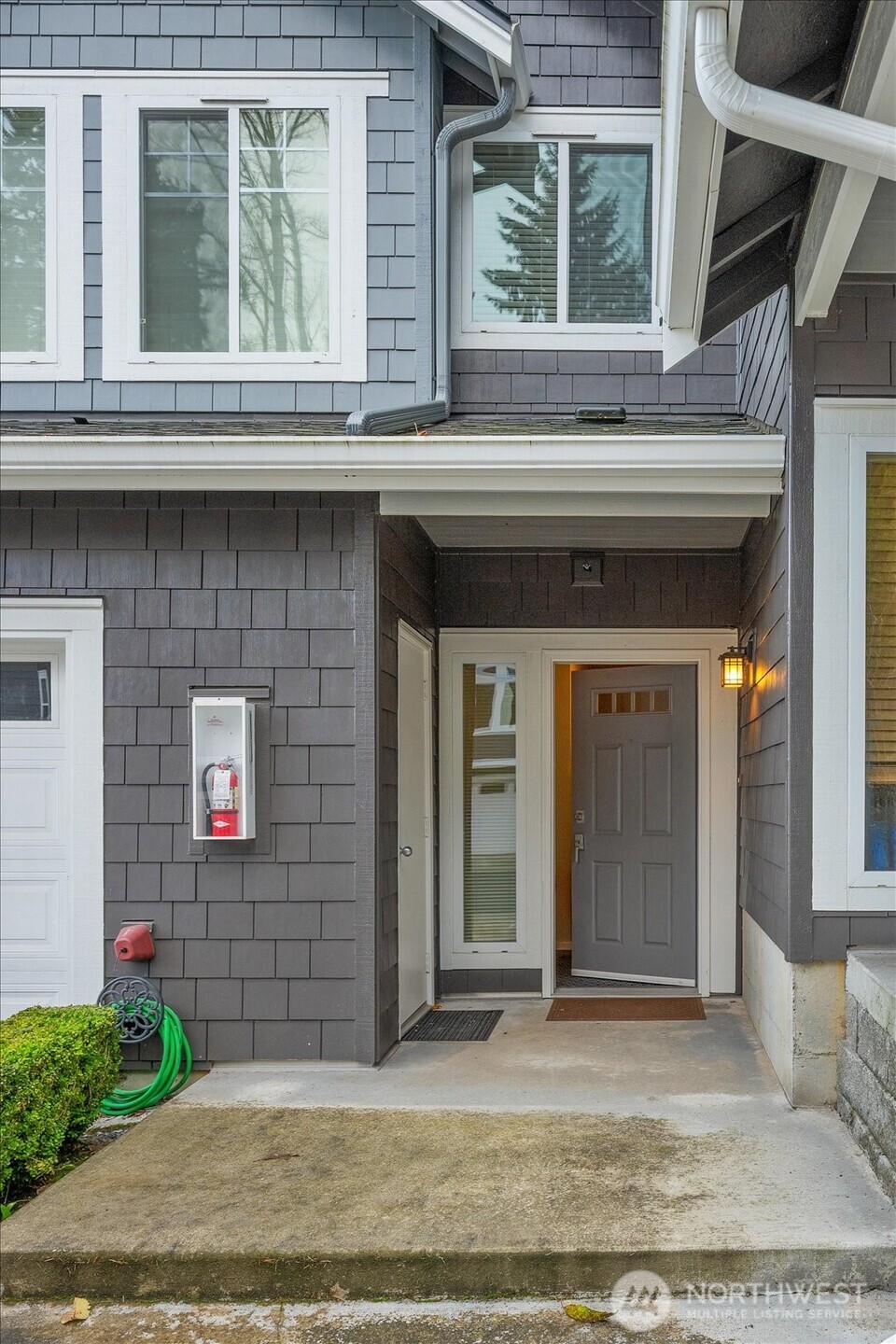 5589 Lakemont Boulevard SE Unit: 1702