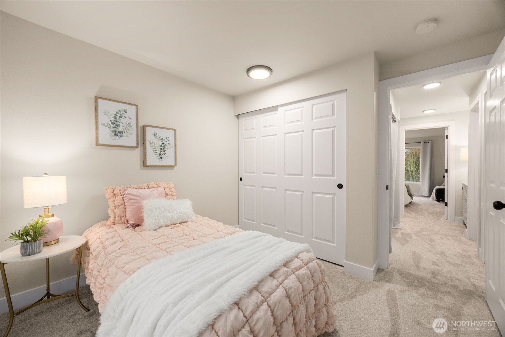 6773 SE Cougar Mountain Way Unit: 4