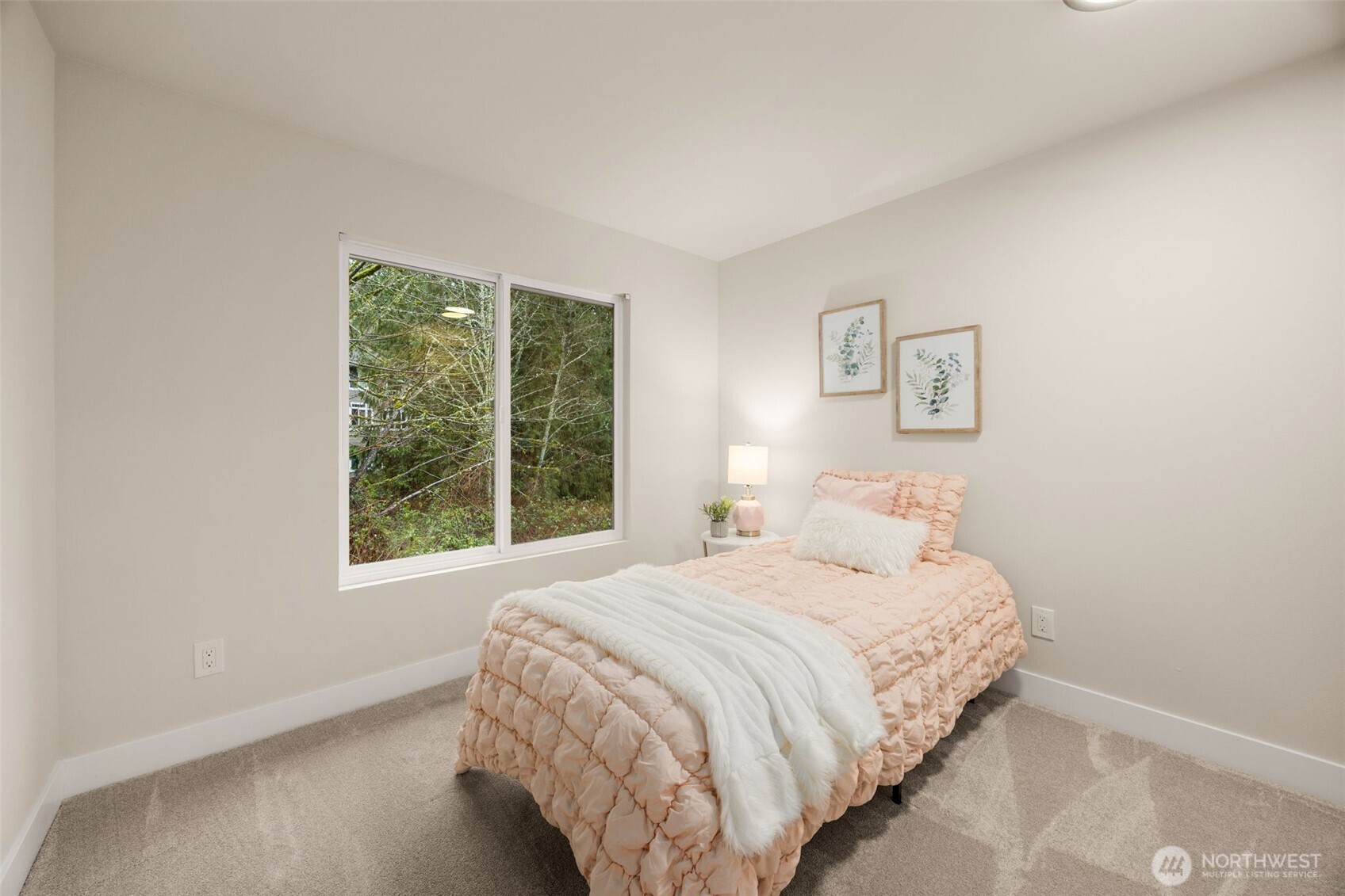 6773 SE Cougar Mountain Way Unit: 4
