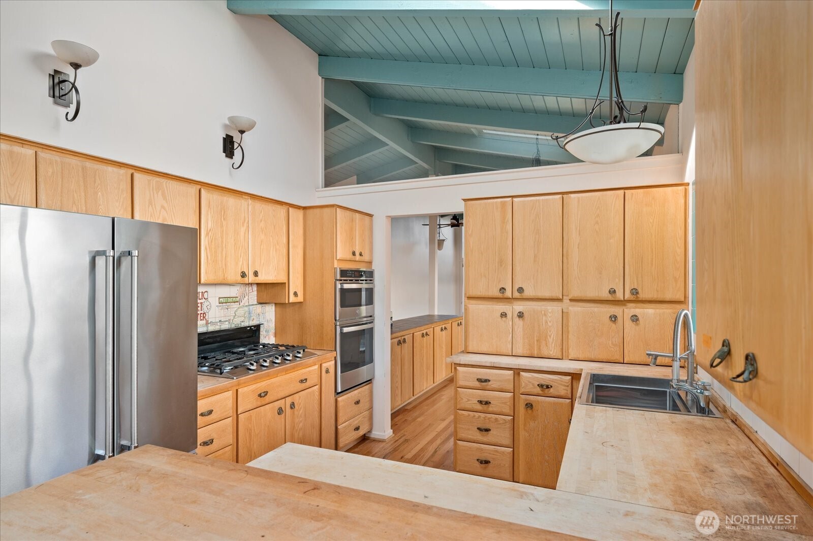 9506 Valhalla Way