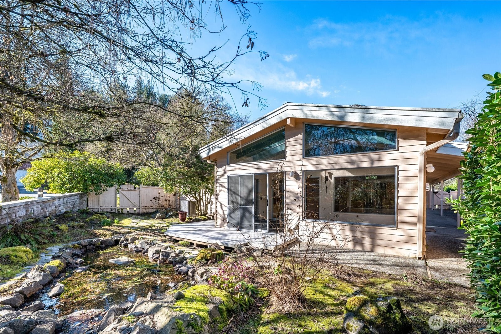 9506 Valhalla Way