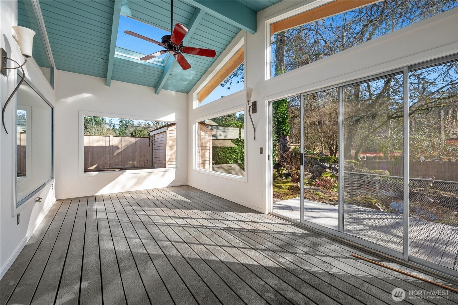 9506 Valhalla Way