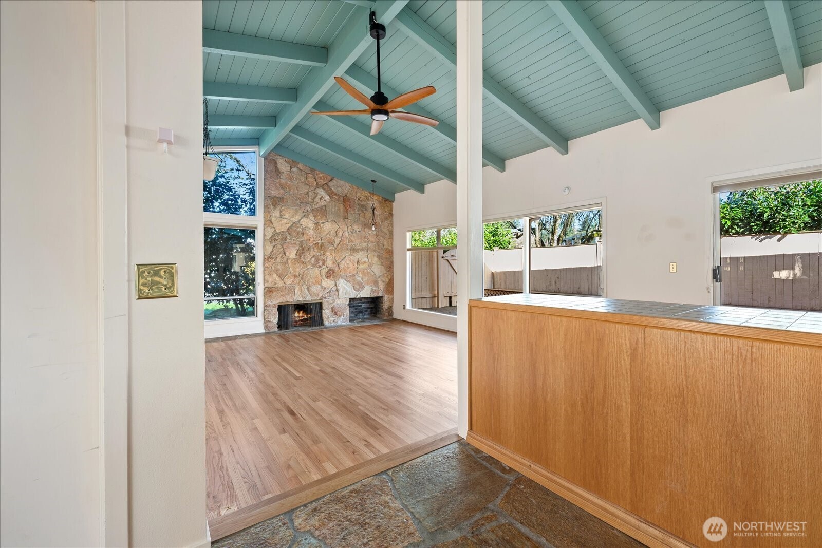 9506 Valhalla Way
