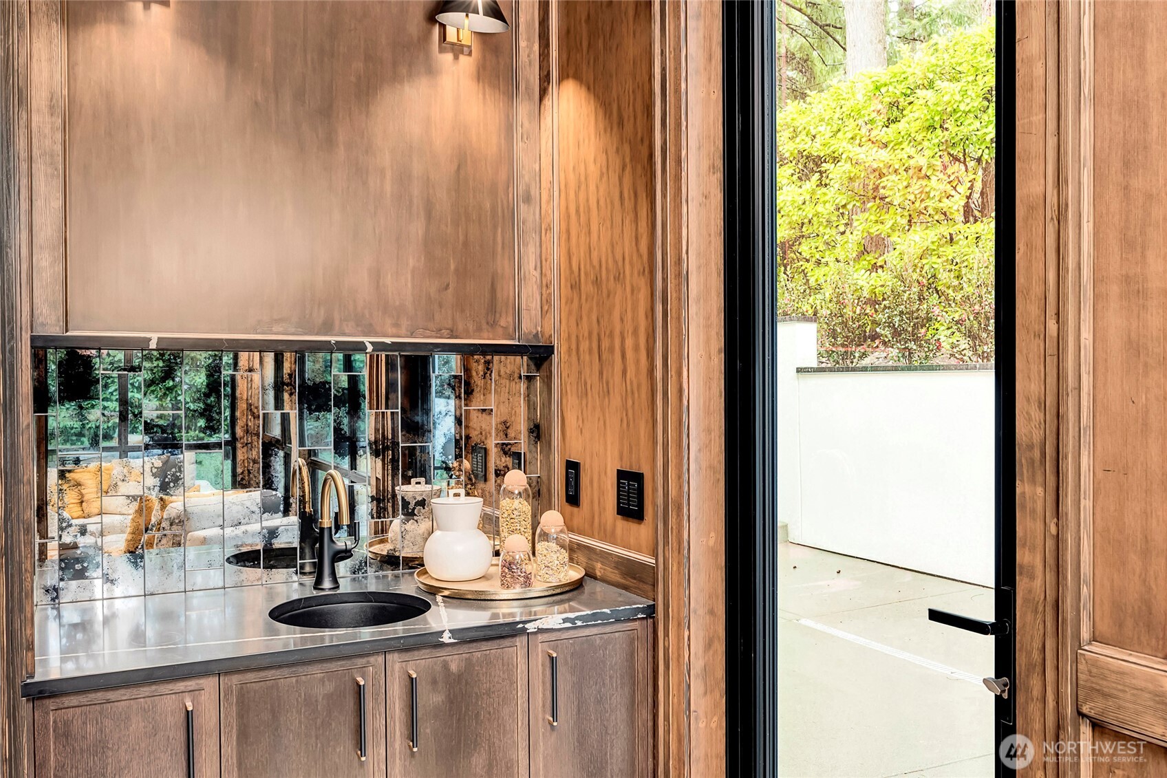 2837 Evergreen Point Road