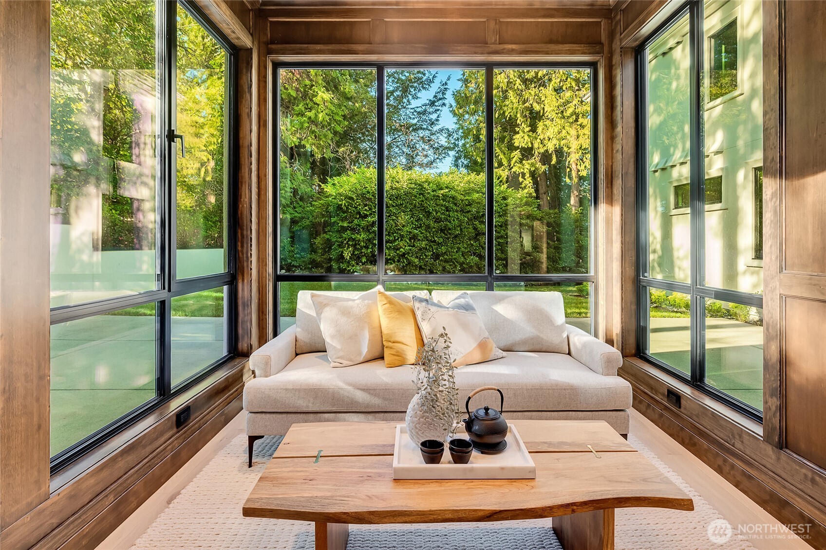 2837 Evergreen Point Road